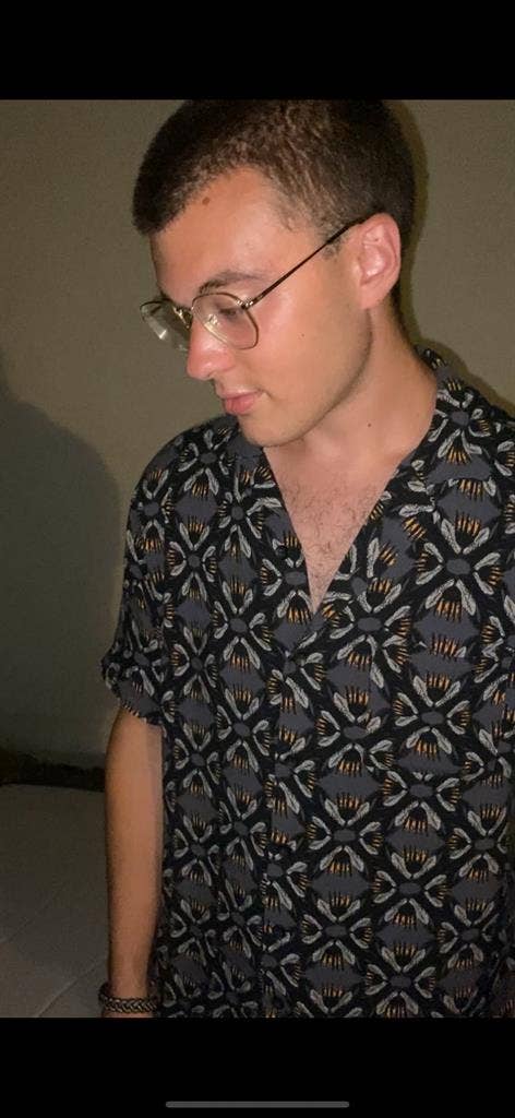 Looking for Roomate