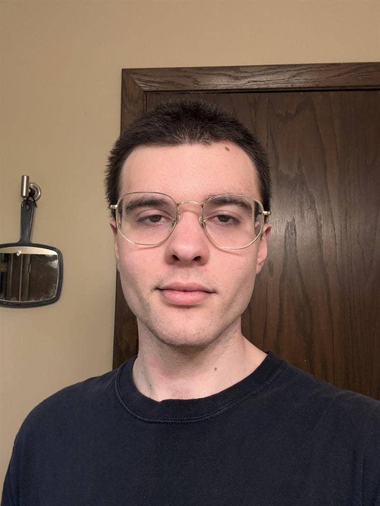 Looking for Roomate