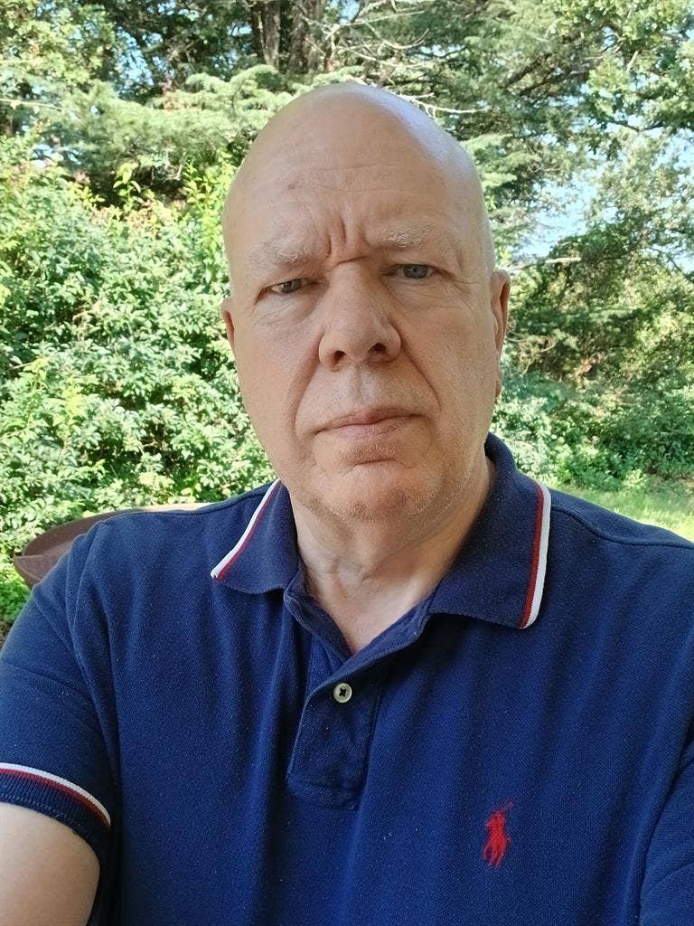 retired scientist looking for room