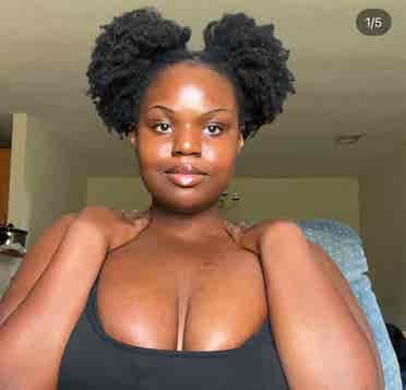 I’m looking for a female roommate:)