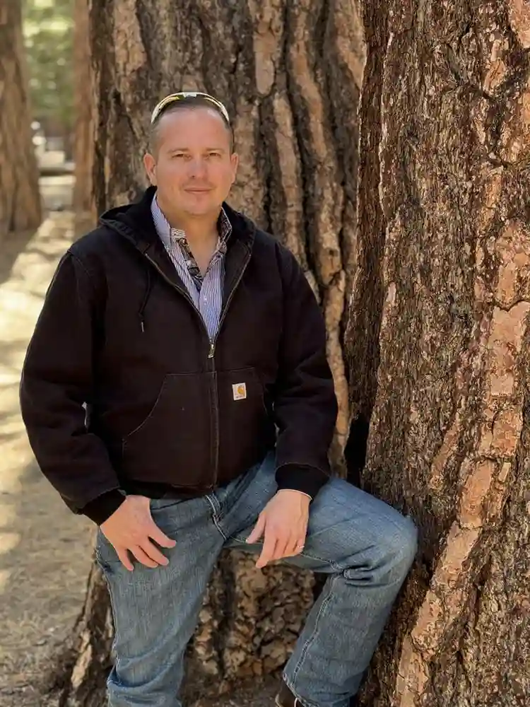 SpaceX employee seeking
room ASAP!