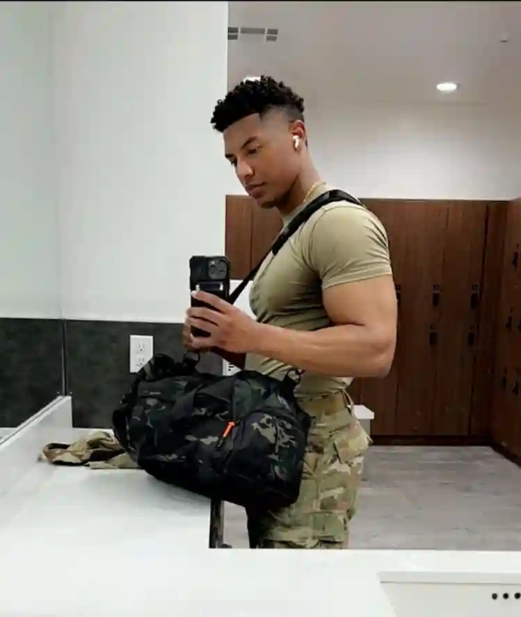 I’m
Military looking for a room