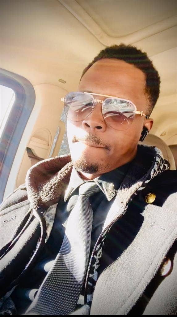 Hey, Empty room to rent. NOW