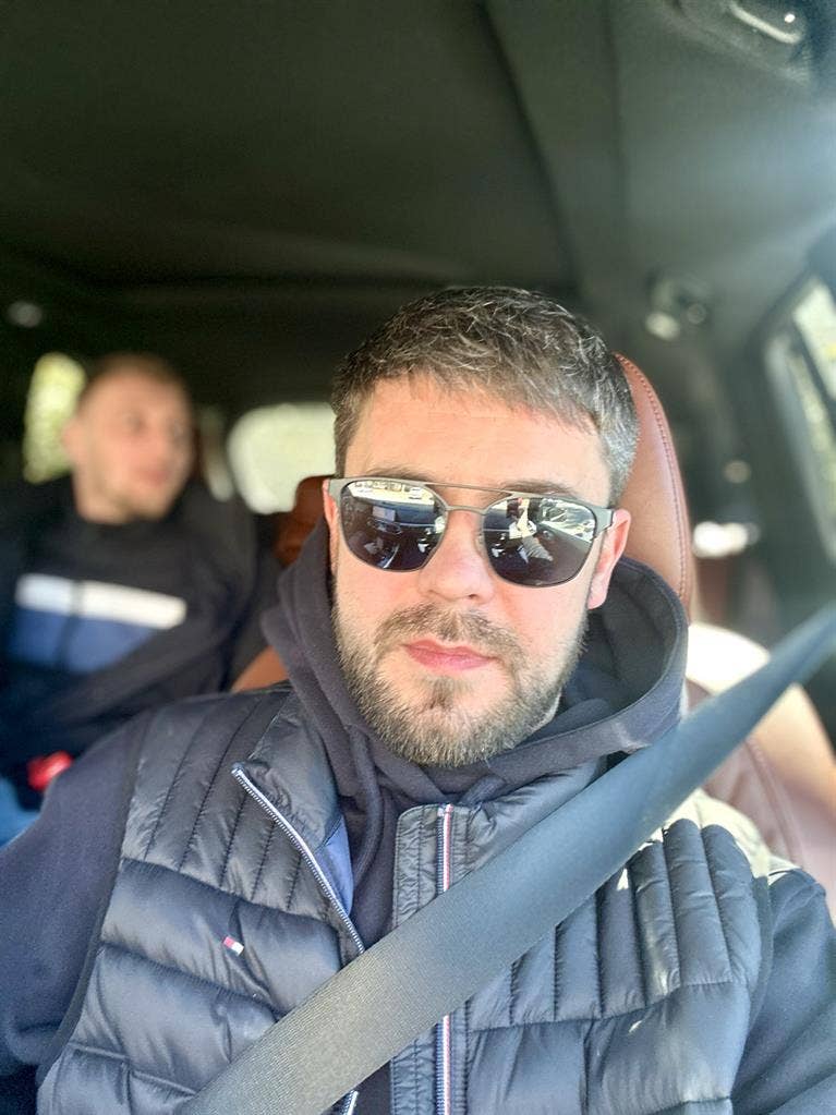 Hello,my name is Alex, ,