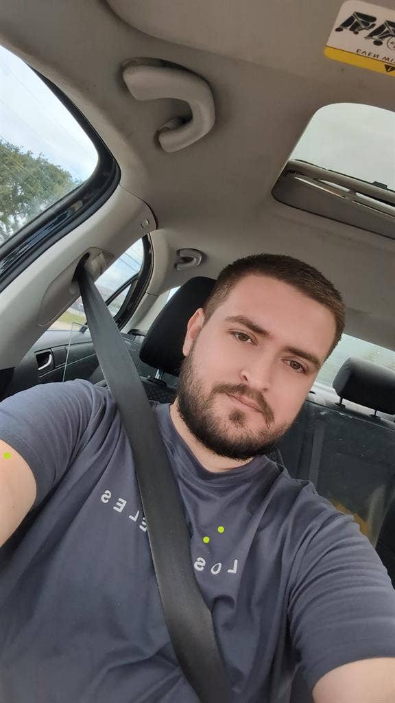 28M looking for room to rent.
