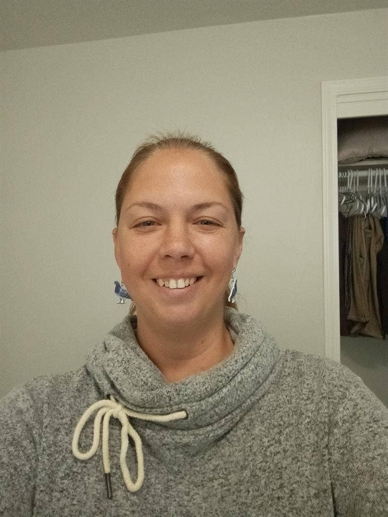 Writer seeking convenient living