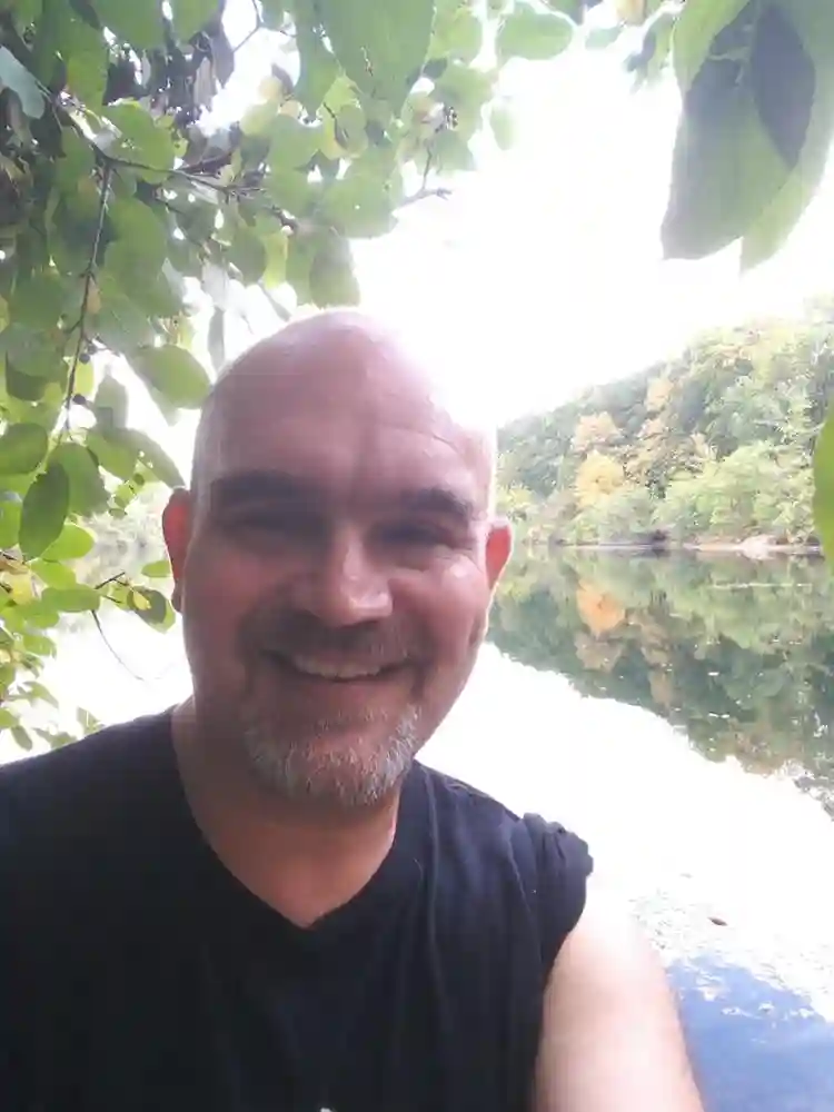 Teacher Seeking Room