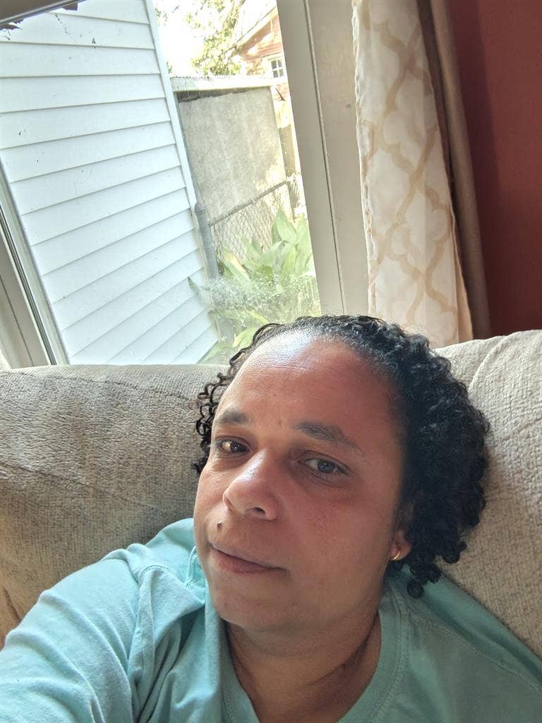 LGBT woman looking for a rental