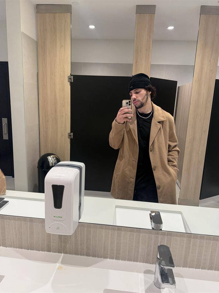 i’m 26 quite and easy to talk too