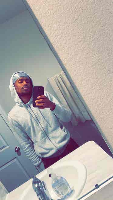 In search for a roommate