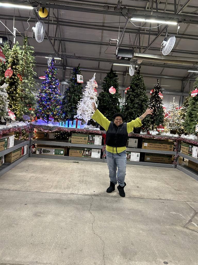 I’m interested in renting a room.