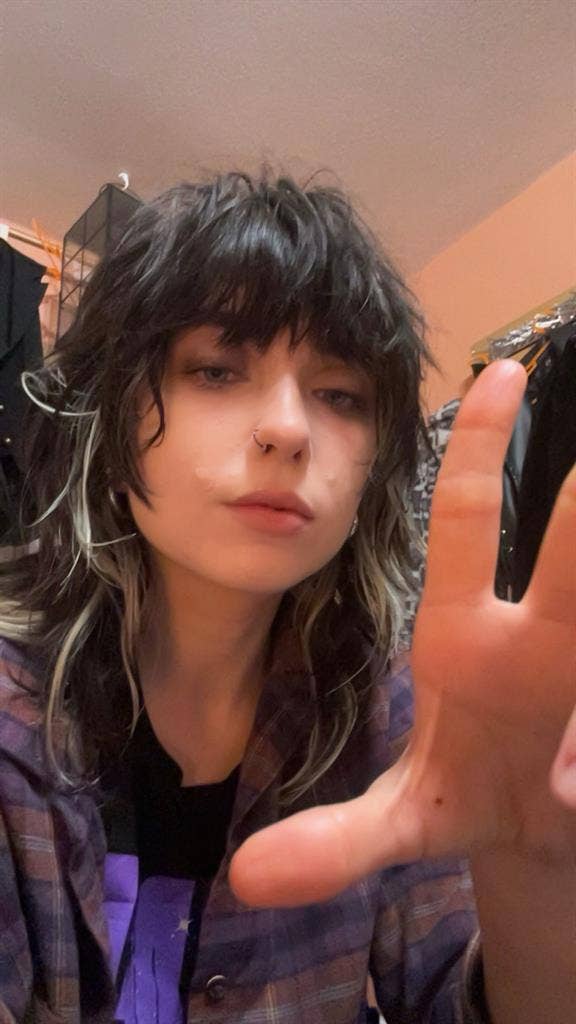 Needing Roomie/Room!