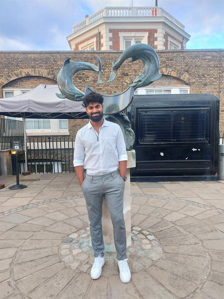 1 Spacious Room available in M3