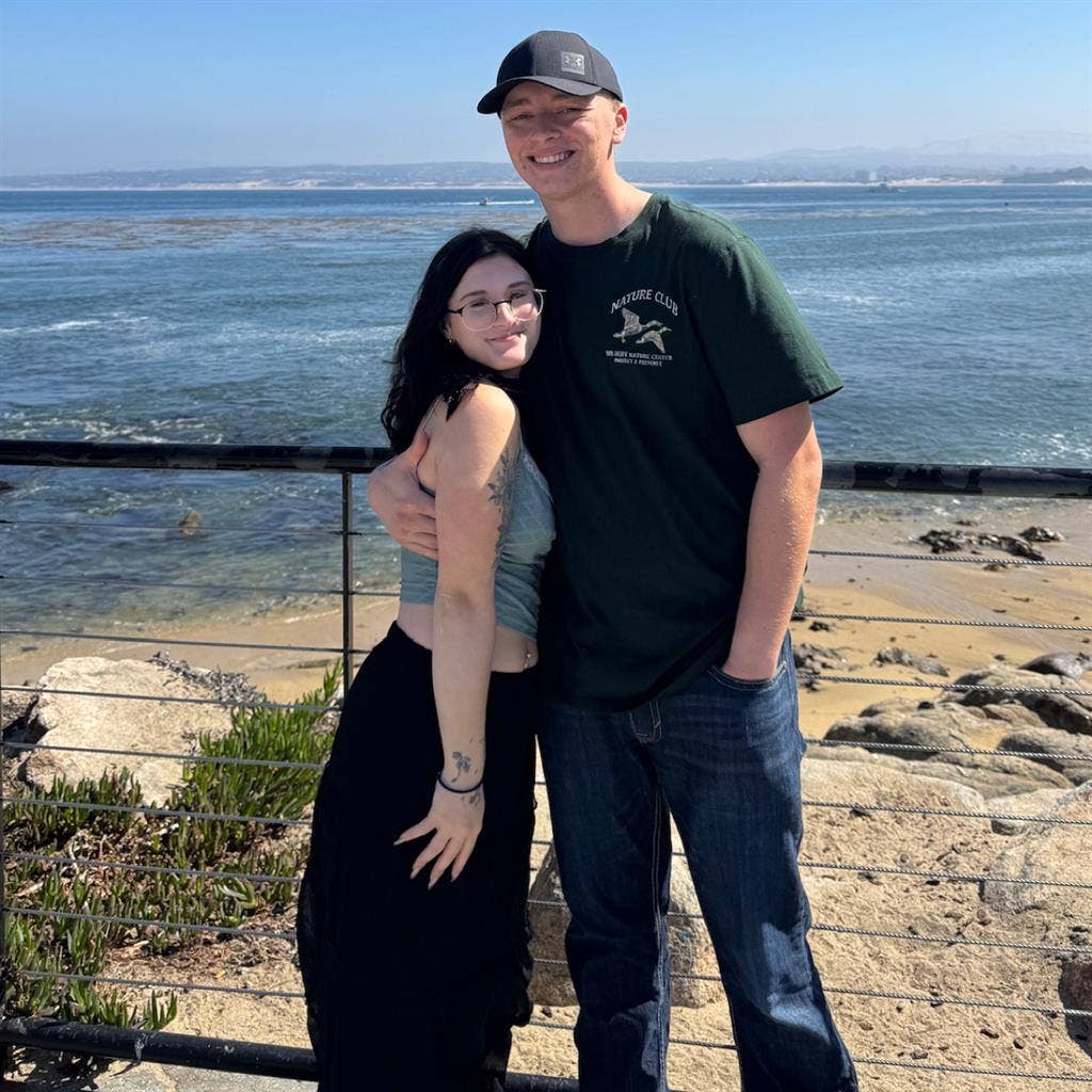 College couple looking for room