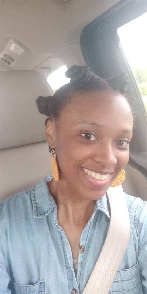 Female looking for Female Roommate