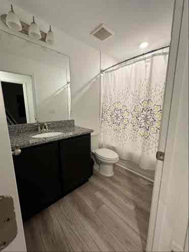 🛏️ Private bedroom for Rent