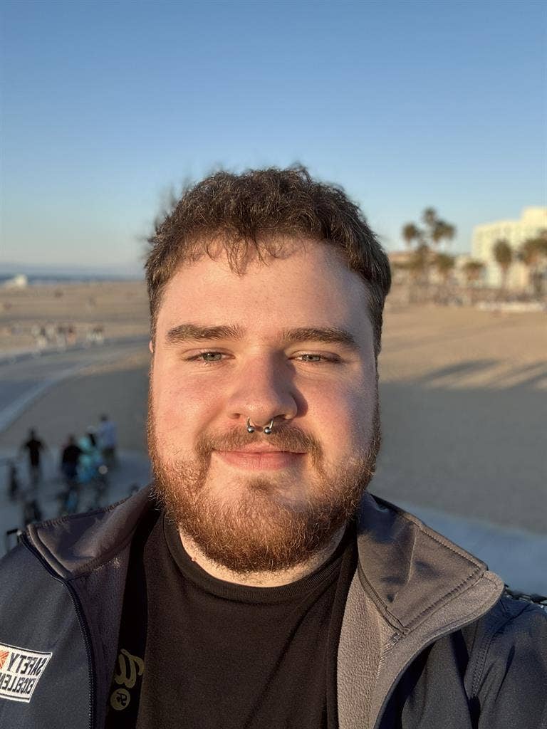 Chill Roommate Seeking Room in LA