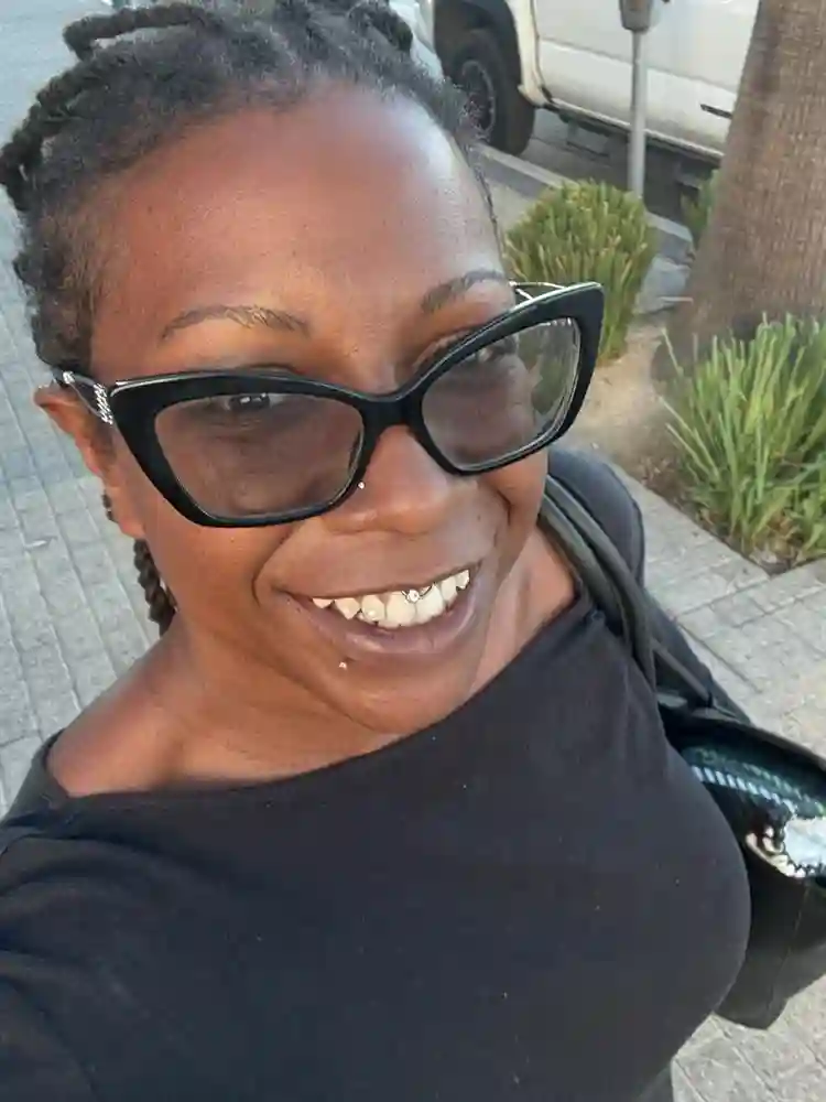 Buddhist Sous chef looking for room