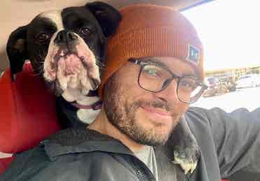 Chill guy looking for studio or apt