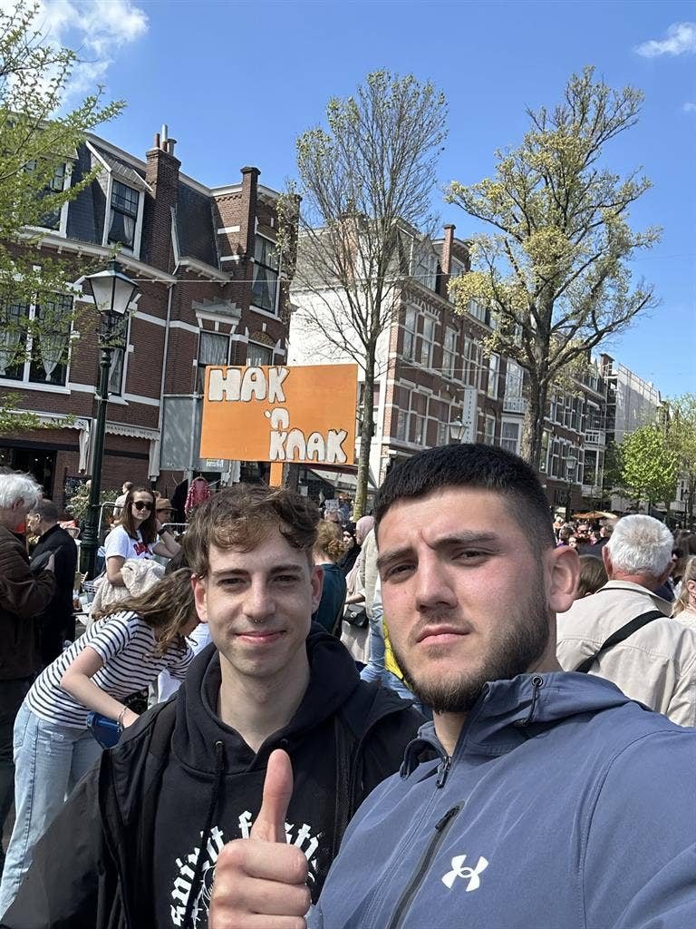 LOOKING FOR HOME/STUDIO IN DENHAAG