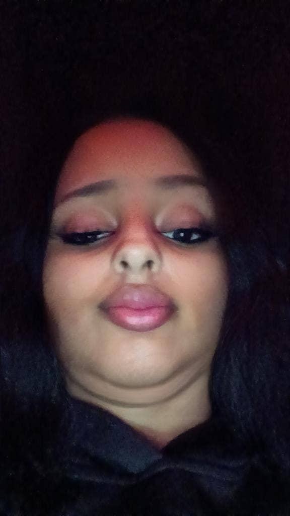 I'm looking for female roommates