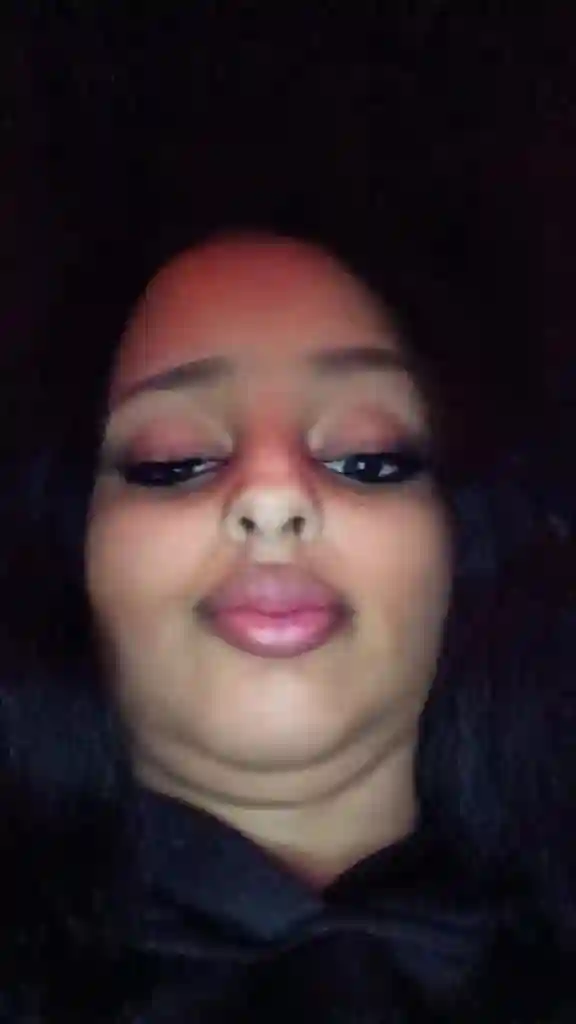 I'm looking for female roommates