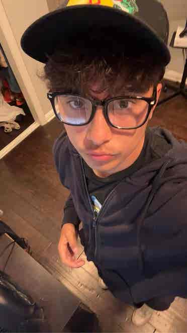 looking for a roomate or room