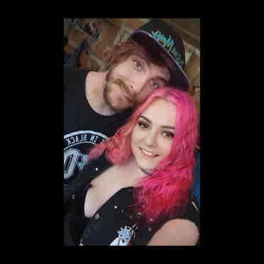 Couple looking for a room to rent