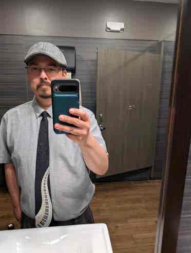 Salaried manager looking for a room
