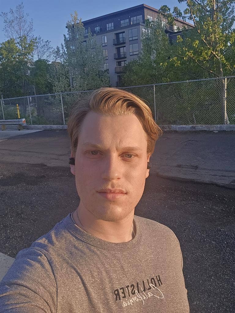 Looking for room or roommate