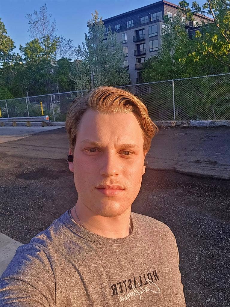 Looking for room or roommate