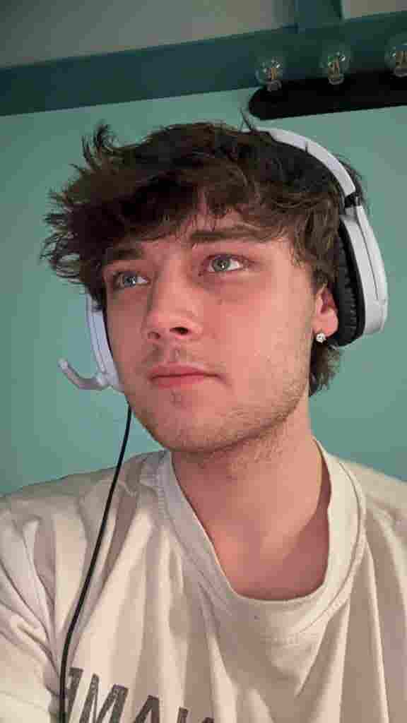 Hey I’m Bradley,