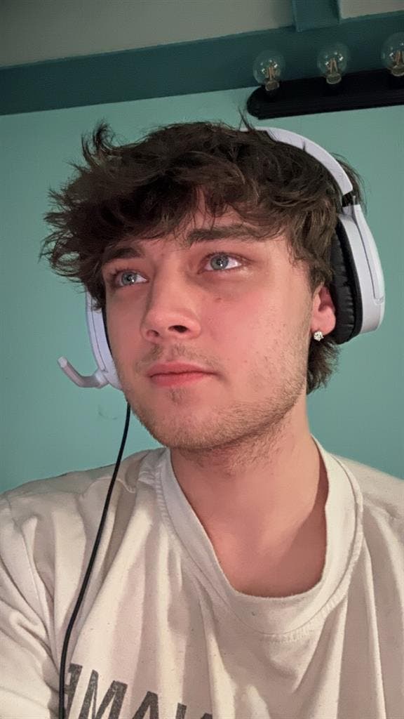 Hey I’m Bradley,