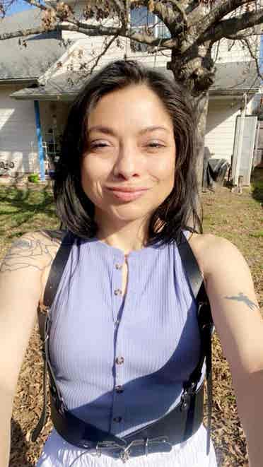 Hello looking for a roommate