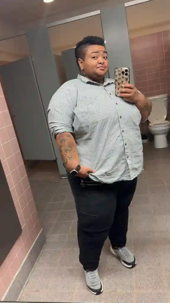 Queer Professional seeking roommate