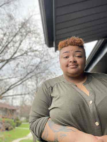 Laid Back Woman Seeks a Roommate