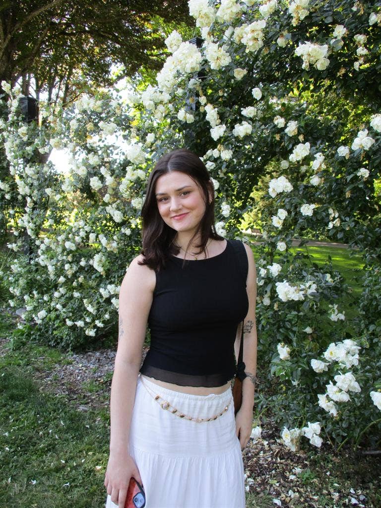 Looking for housing/roommates!