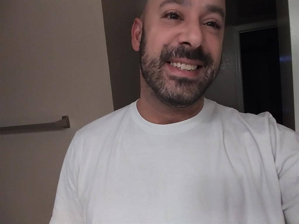 Room/bathroom needed Please.