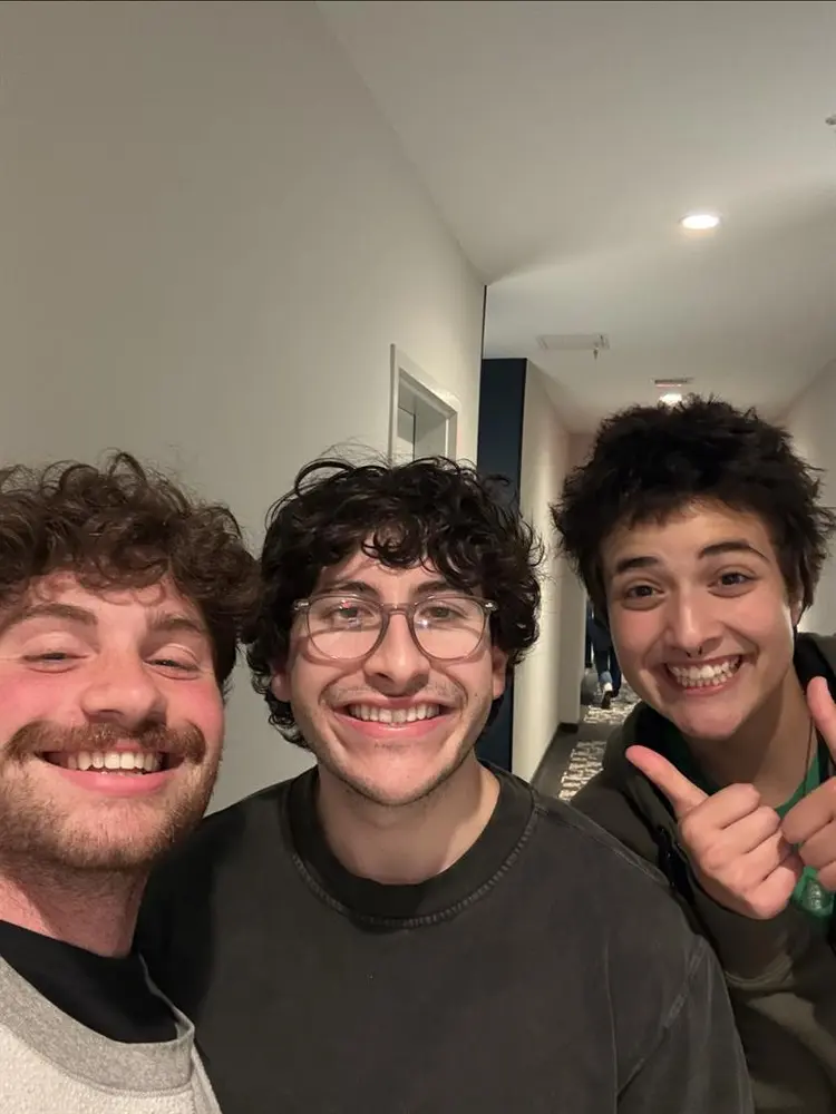 Looking for a room in LA October 20