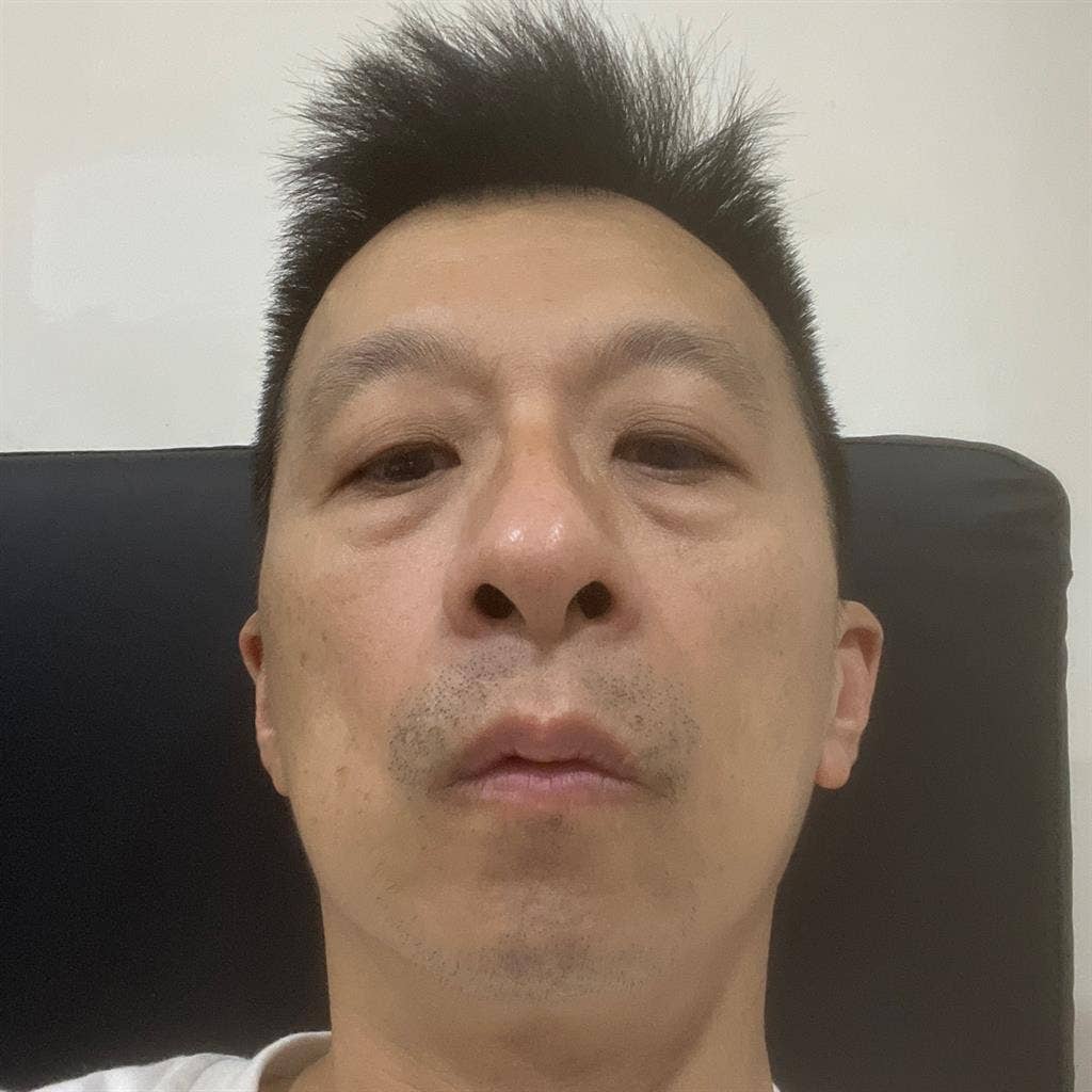 looking for 1 room flat