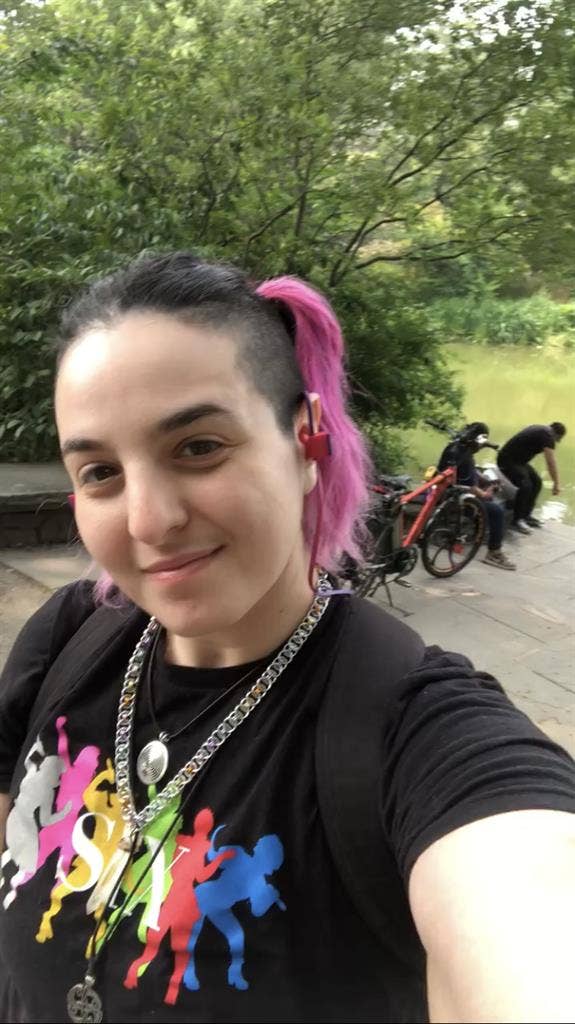 ISO an LGBT+ friendly room in Noho!