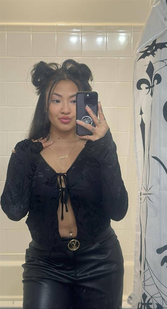 Looking for a roomie by mid August