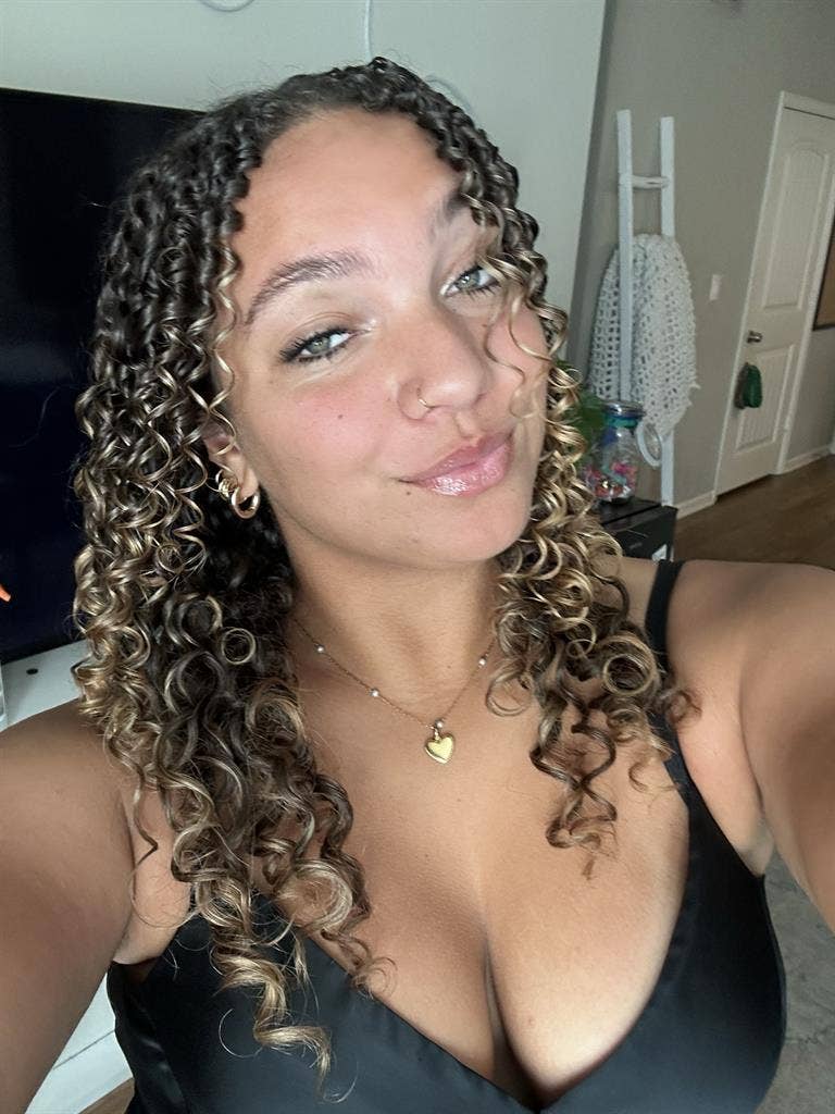 Mia