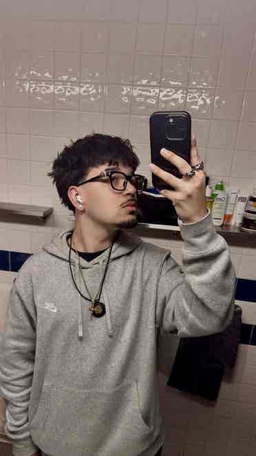 Whatsup my names Daniel