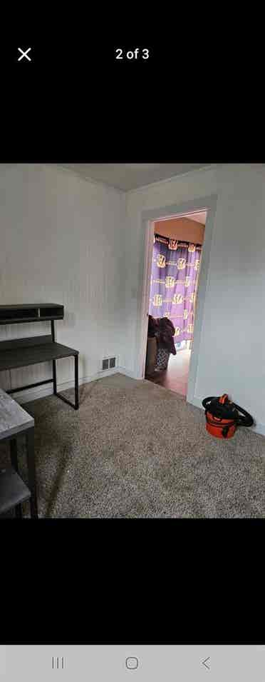 Month to month room in Everett WA