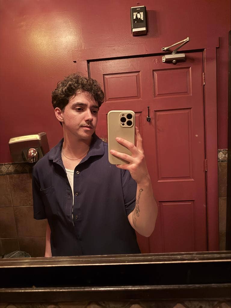 Trans man looking for queer spaces