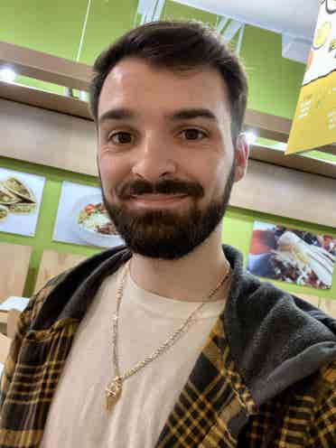 Chill guy looking for roommate