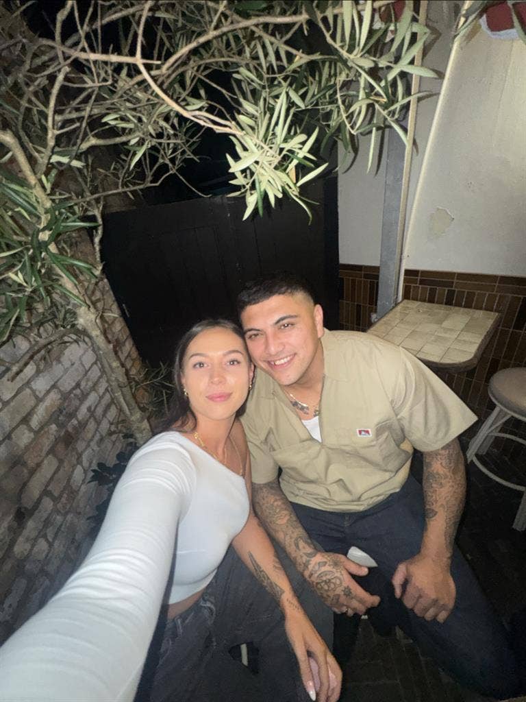 Looking for a room or an apartment