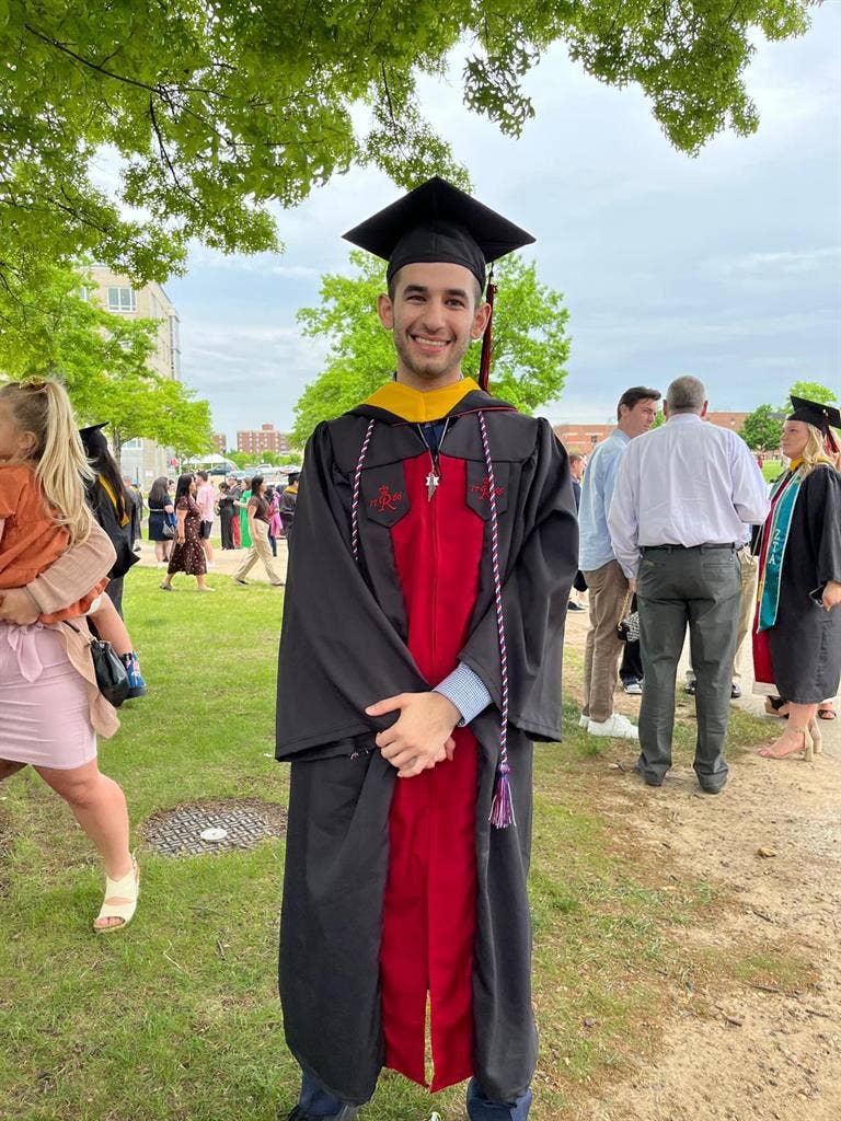 Looking for room/ fellow roommate