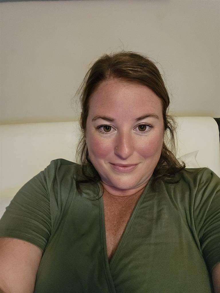 Looking to share a house